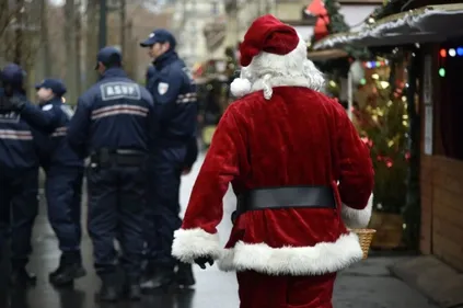 Rien n'arrête le Père Noël, pas même les gendarmes