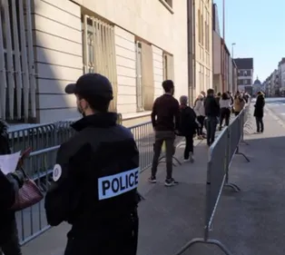 Des bureaux de Poste sous haute surveillance