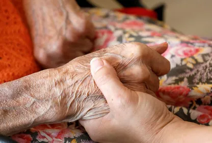 Le lourd tribut des maisons de retraite