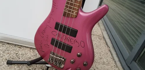 Champagne FM met aux enchères un des trésors de sa collection pour...