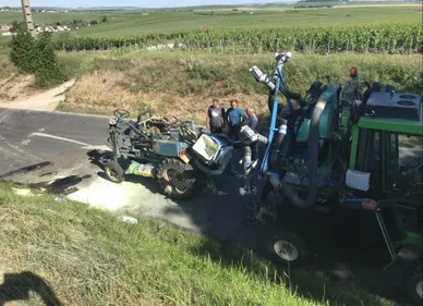 Le conducteur d'un enjambeur grièvement blessé
