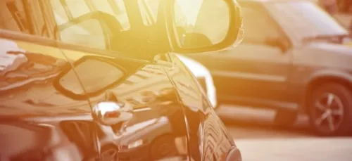 Troyes : un enfant laissé dans une voiture au soleil