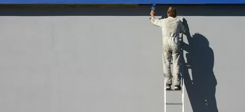 Cet artisan peint 8 fois la mauvaise maison en 3 ans