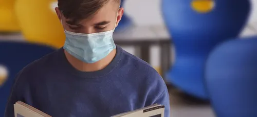 Des masques offerts aux collégiens et lycéens de Champagne-Ardenne