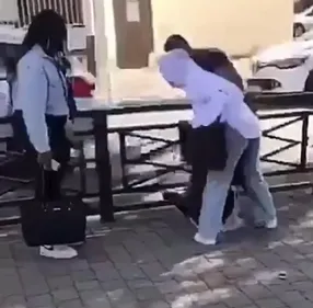 L'agression d'une adolescente diffusée sur les réseaux sociaux