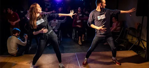 Des danseurs de DALS en visite dans les hôpitaux de Reims et Troyes