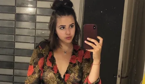 Marina Kaye annonce la sortie de son album