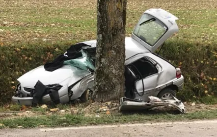 Une automobiliste se tue sur la route