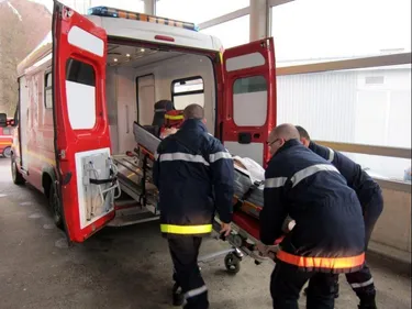 Une adolescente renversée par une voiture