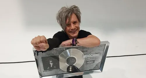 Indochine, en tête des ventes d'albums