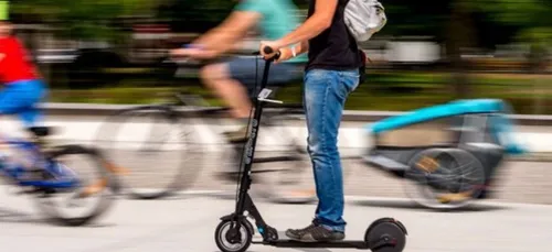 Un conducteur de trottinette grièvement blessé