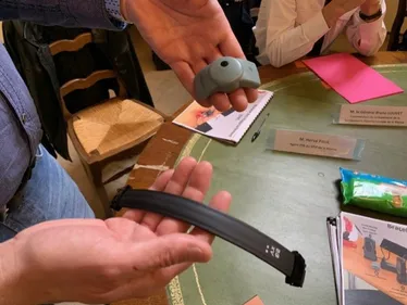 Un bracelet anti-rapprochement posé à Reims