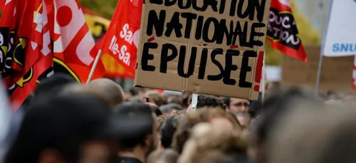 Les enseignants descendent dans la rue