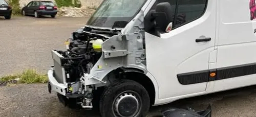 Des camions des Restos du Cœur vandalisés