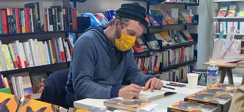 "Les papillons" : 1er roman de Barcella