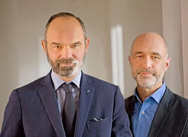 Edouard Philippe en dédicaces à Reims