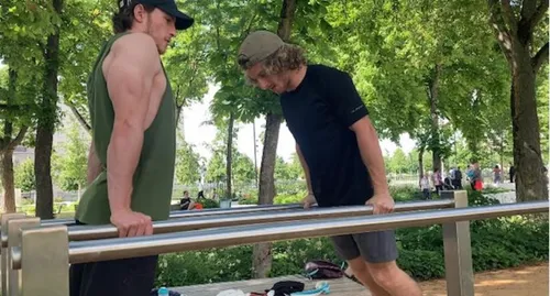 Entraînement de rue à l'ombre des salles