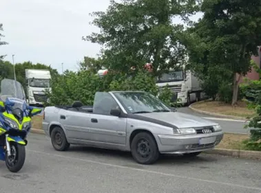 Ils roulaient en cabriolet "fait maison"
