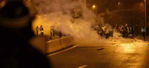 Calais : nouvelle nuit de tensions entre gilets jaunes et CRS
