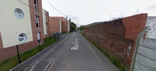 Drocourt (62) : un individu aborde une collégienne, la police...