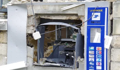 Pierrefonds (60) : la banque postale victime d'une attaque la nuit...
