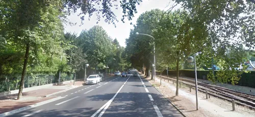 Roubaix : un policier percuté par une moto, le conducteur en fuite