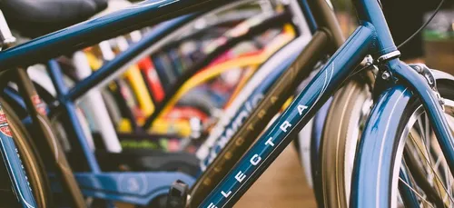 Modes de transports doux, la France réfléchit, la Belgique agit.