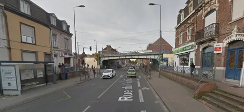 Lille : une cycliste percutée, l'automobiliste recherché par la police