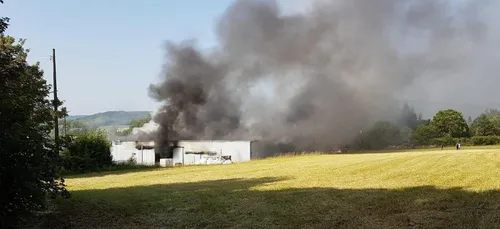 Senarpont (80) : l'usine ICA touchée par un violent incendie