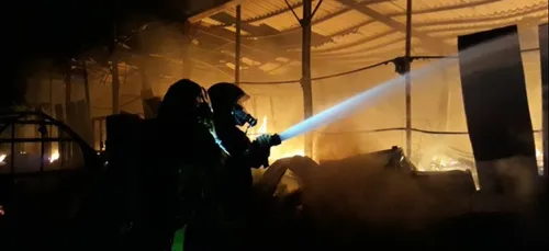 Chocques (62) : un hangar entièrement détruit par les flammes