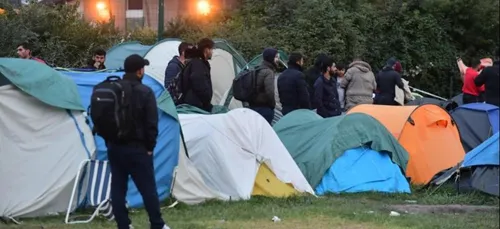 Grande-Synthe : 900 migrants évacués du gymnase de l’Espace jeunes...