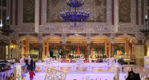 La magie de Noël s’installe au Palais de la Bourse de Lille à...