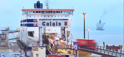 Rafales de vent : le trafic fortement perturbé au port de Calais