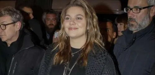 La nordiste Louane affiche son ventre rond au défilé Jean-Paul...