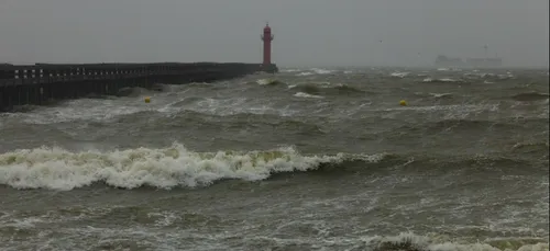 Tempête Inès : vigilance orange vagues-submersion sur le littoral...