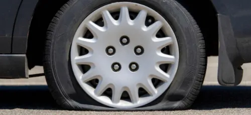 Armentières : des véhicules de soignants dégradés sur le parking de...