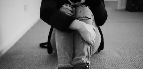 Violences conjugales : le bracelet anti-rapprochement arrive en...