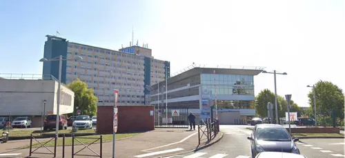 25 membres du service réanimation de l'hôpital de Saint-Quentin...