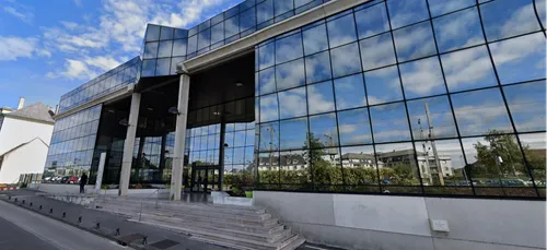 Violences : l'accueil sans rendez-vous de la CAF de Compiègne est...