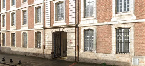 A Arras, un homme comparait aujourd'hui pour trois agressions...