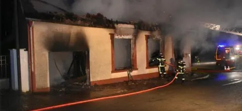 Un impressionnant feu d'habitation dans l'arrondissement d'Arras