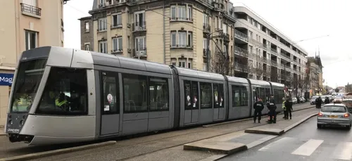 Un rassemblement organisé à Reims en hommage au jeune de 23 ans...
