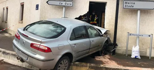 Oise : une voiture termine sa course dans la cuisine d'une maison