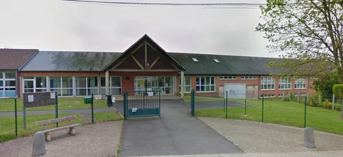 Faut-il fermer l'école maternelle de Berthecourt (60) après 17 cas...