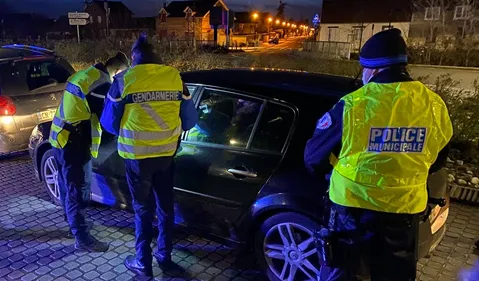 Rassemblement interdit, non-respect du couvre-feu : la préfecture...