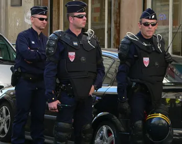 Les CRS sont arrivés à Reims Croix-Rouge