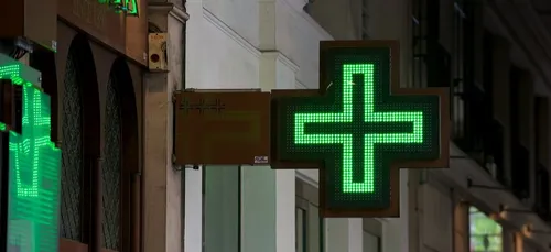 Vaccination possible dès ce samedi en pharmacie, ou avec un...