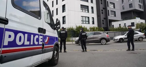 Deux policiers agressés à Cambrai après une interpellation