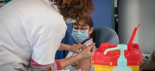 Vaccin : plus de 2 millions d'injections effectuées dans les...