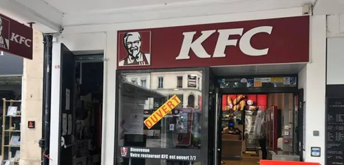 Un numéro vert ouvert pour les salariés de KFC victimes de...